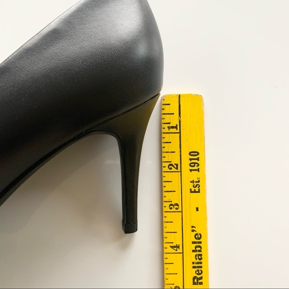 🌸New🌸 Calvin Klein Greta Pump Heel Shoe Sz 8.5 Black NIB - Picture 14 of 14
